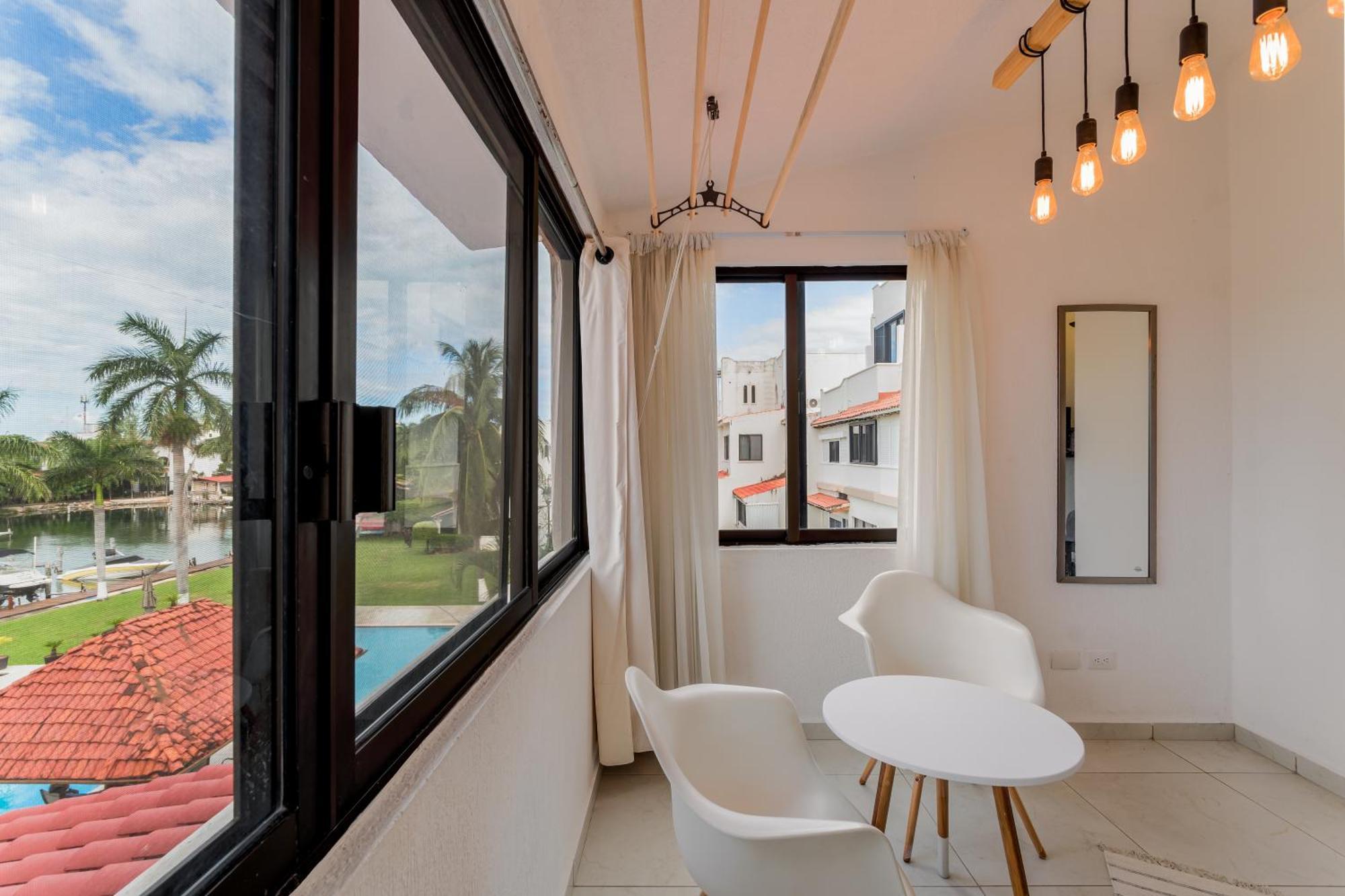 Chic Lagoon Front Villa By Casa Paraiso Канкун Екстер'єр фото